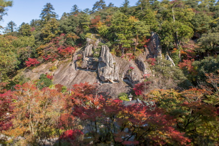 紅葉の那谷寺