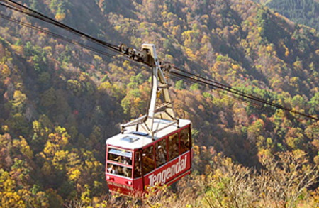 紅葉の天元台ロープウェイ