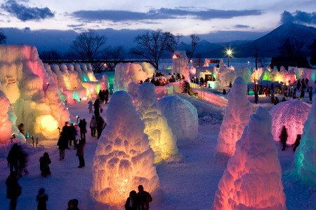 北海道の冬祭り 雪祭り 年 と周辺の雪見温泉 ホテル 宿泊施設を教えて やどきゅー やどきゅう